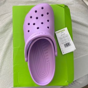 ✨BNIB PURPLE CROCS✨